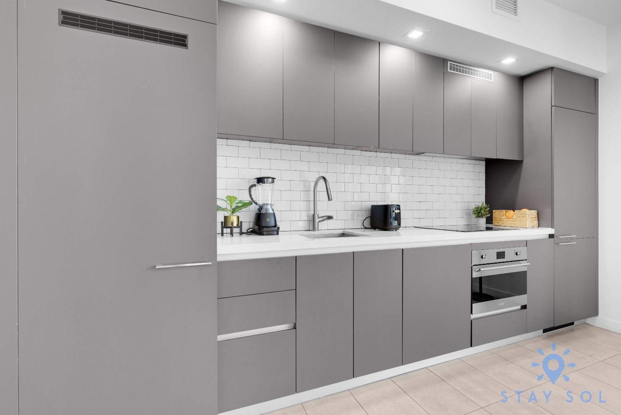 Beautiful 2br With Gym And Pool Miami