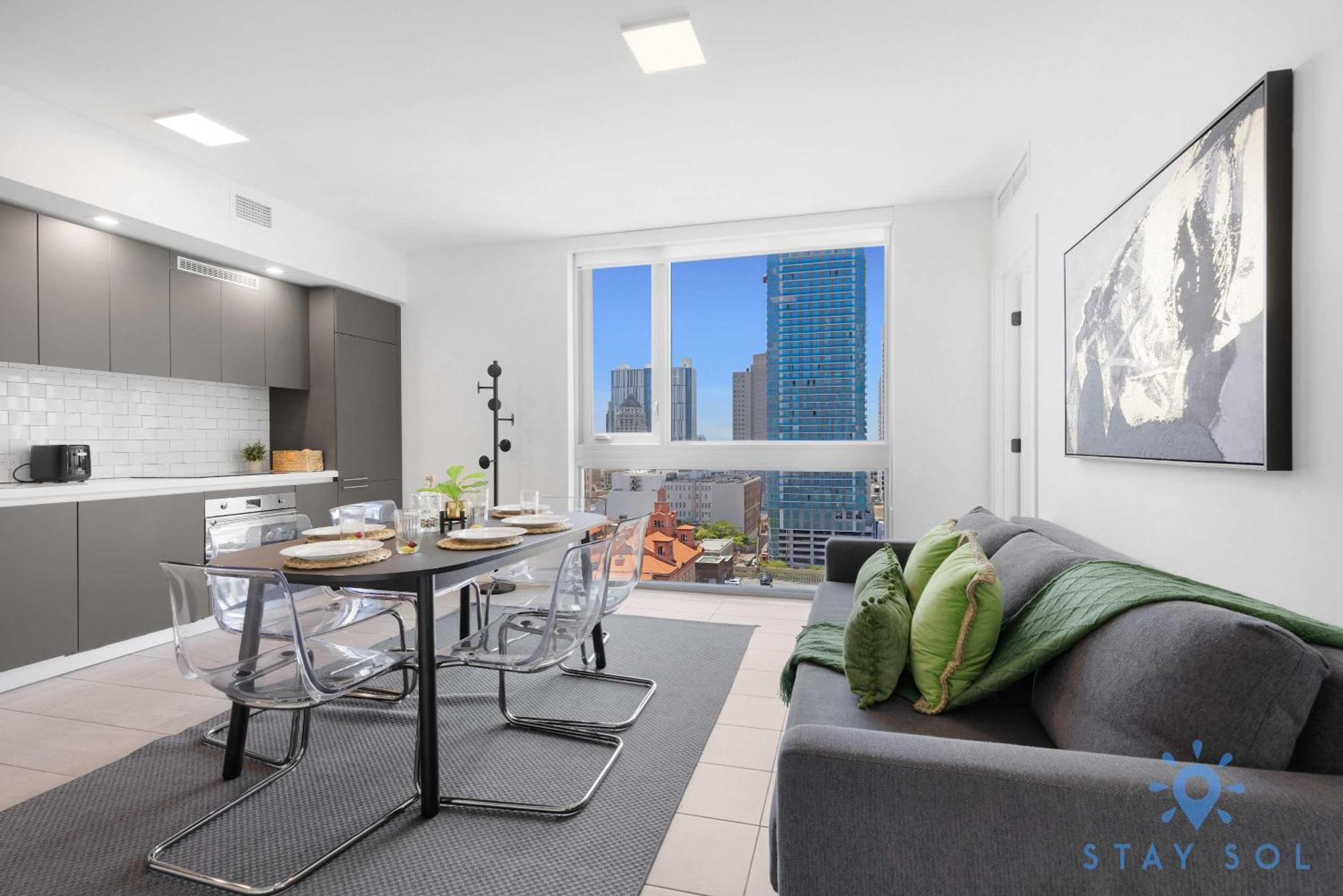 Beautiful 2br With Gym And Pool *
